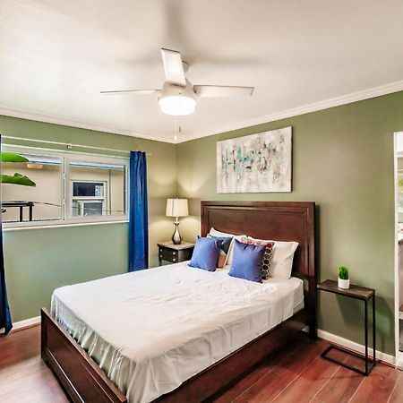 Bnb Hyperion - Updated 1B1B Hideaway - Sleeps 3 Χόλιγουντ Εξωτερικό φωτογραφία